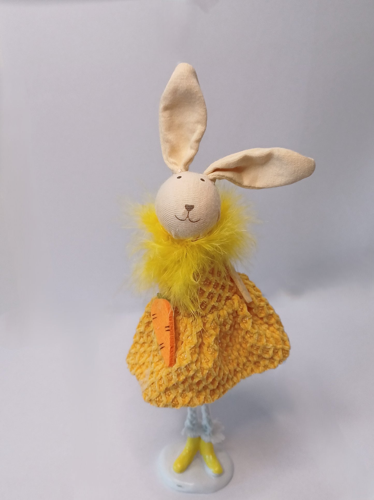 Stoff Hase mit Feder Schal in 3 Farben - H 22 cm