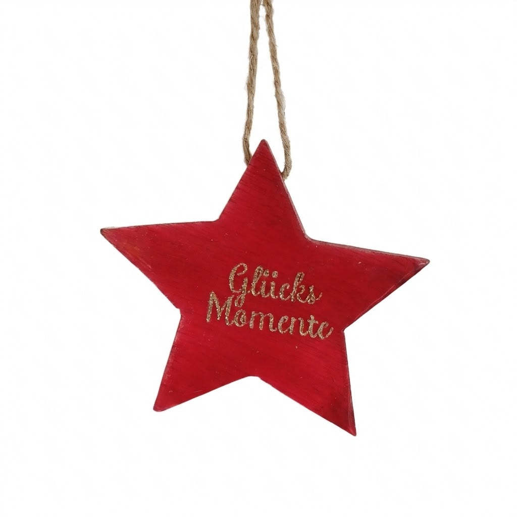 Rotes Holz Herz mit einer Glitzerschrift "Glücks Momente" - Das ist ein wundervoller Anhänger für den Weihnachtsbaum, oder auch ein Geschenk an einen lieben Menschen.
Maße: ca. 8 cm Durchmesser + Hänger
Material: Holz
Farben: rot, braun
Besonderheit: Der Stern ist nur auf der Vorderseite rot.
