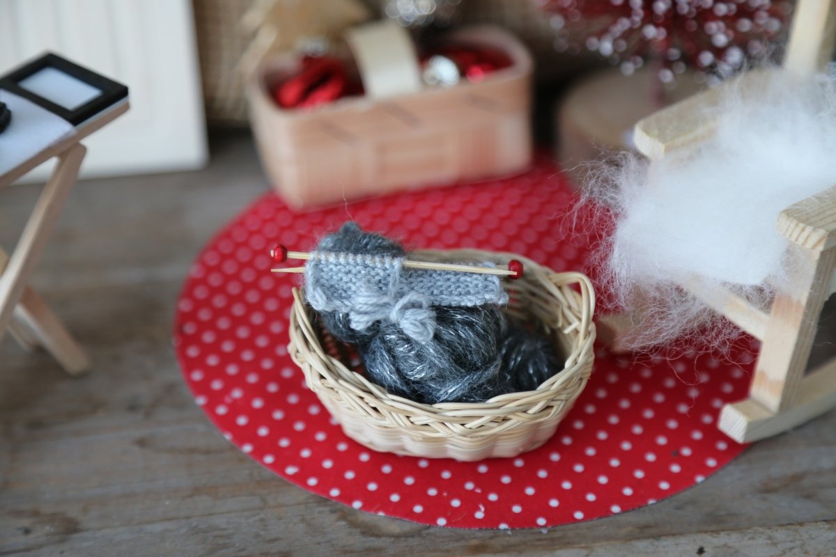 Strickzeug - grau - Wichteltür Zubehör