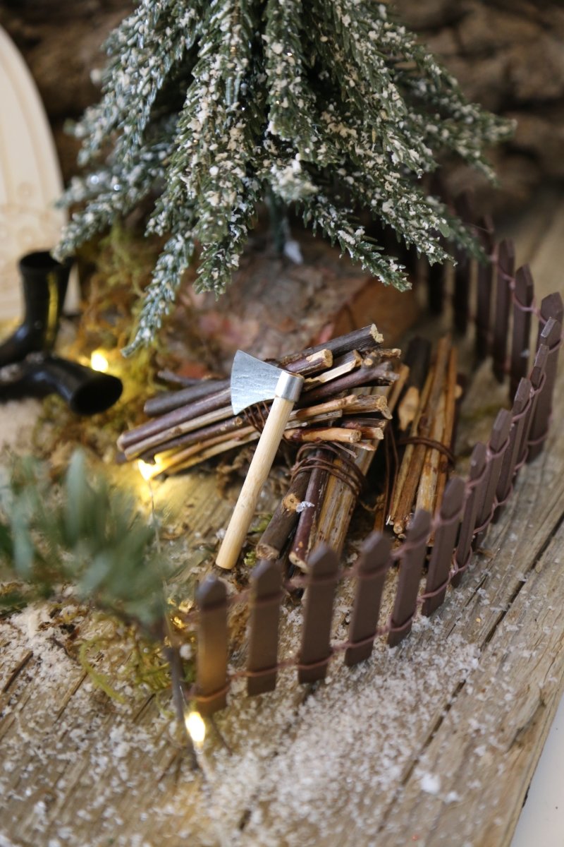 Wichtelwelt - Wichtelwelten - Wichteltür - Wichteltüren - Werkzeug-Set - Wichtel - Filzwichtel - Kantenhocker - Waldwichtel - Weihnachtswichtel - Dekofigur - s'Wichtal - Bernd Borowicz