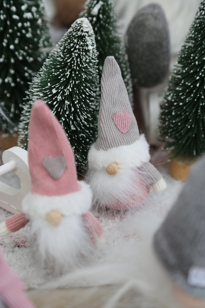 Wichtel mit Herzerlmütze und Armen - rosa oder grau - ca. 10 cm