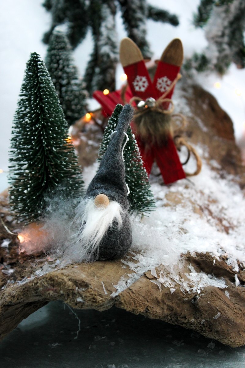 Wichtel - Filzmütze - zum Hängen - rot oder grau - ca. 12 cm - S´Wichtal - Bernd Borowicz