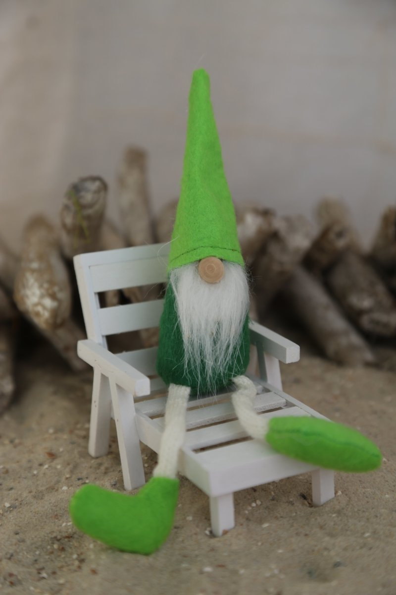 Wichtel - mit Schlenkerbeinen - Mütze hellgrün - H 19 cm - S´Wichtal - Bernd Borowicz