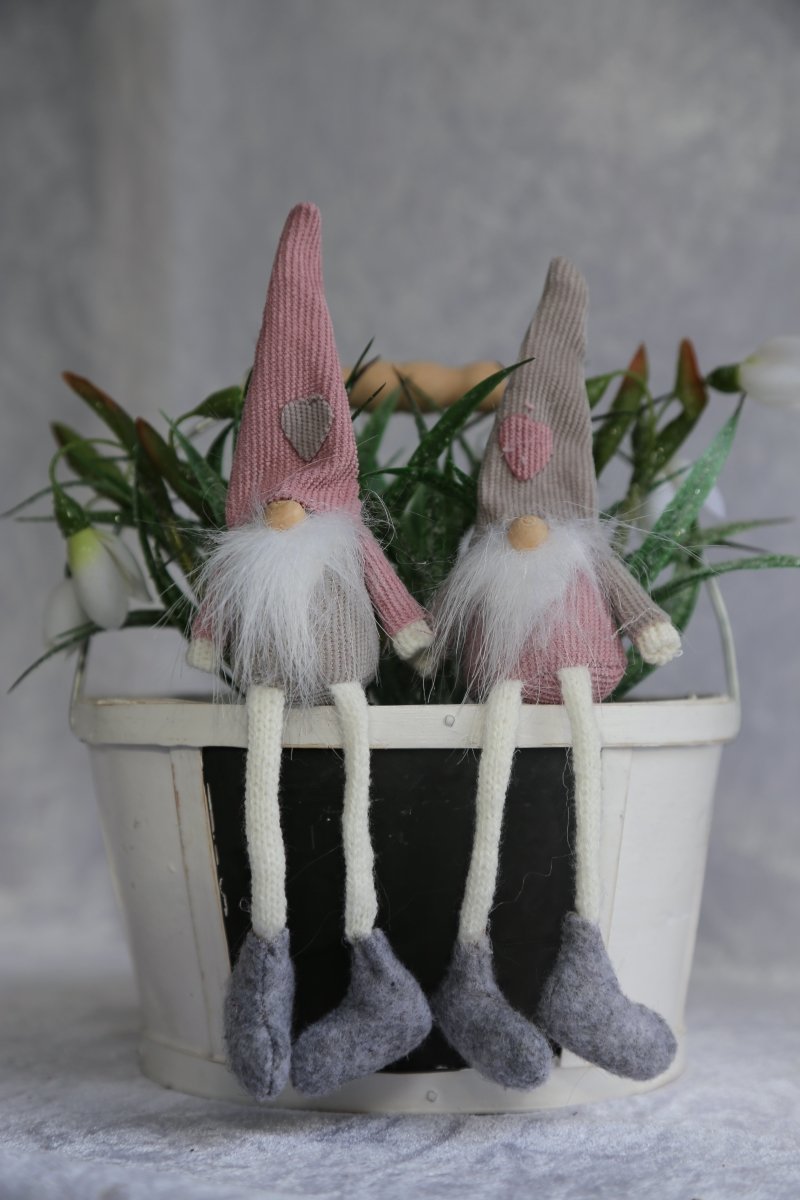 Wichtel - Schlenkerbeine - Herzerlmütze - rosa oder grau - ca. 20 cm - S´Wichtal - Bernd Borowicz