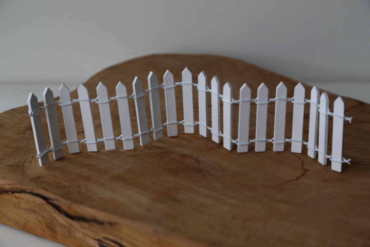 Zaun - Kunststoff - hellbraun / weiß - L 25 cm x H 5 cm - S´Wichtal