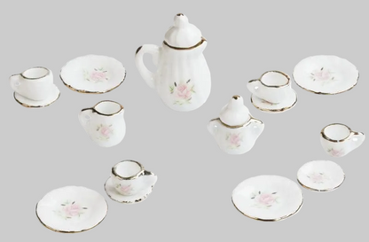 15 teiliges Kaffeeservice in weiß / rosa mit Goldrand als Zubehör Wichteltür 