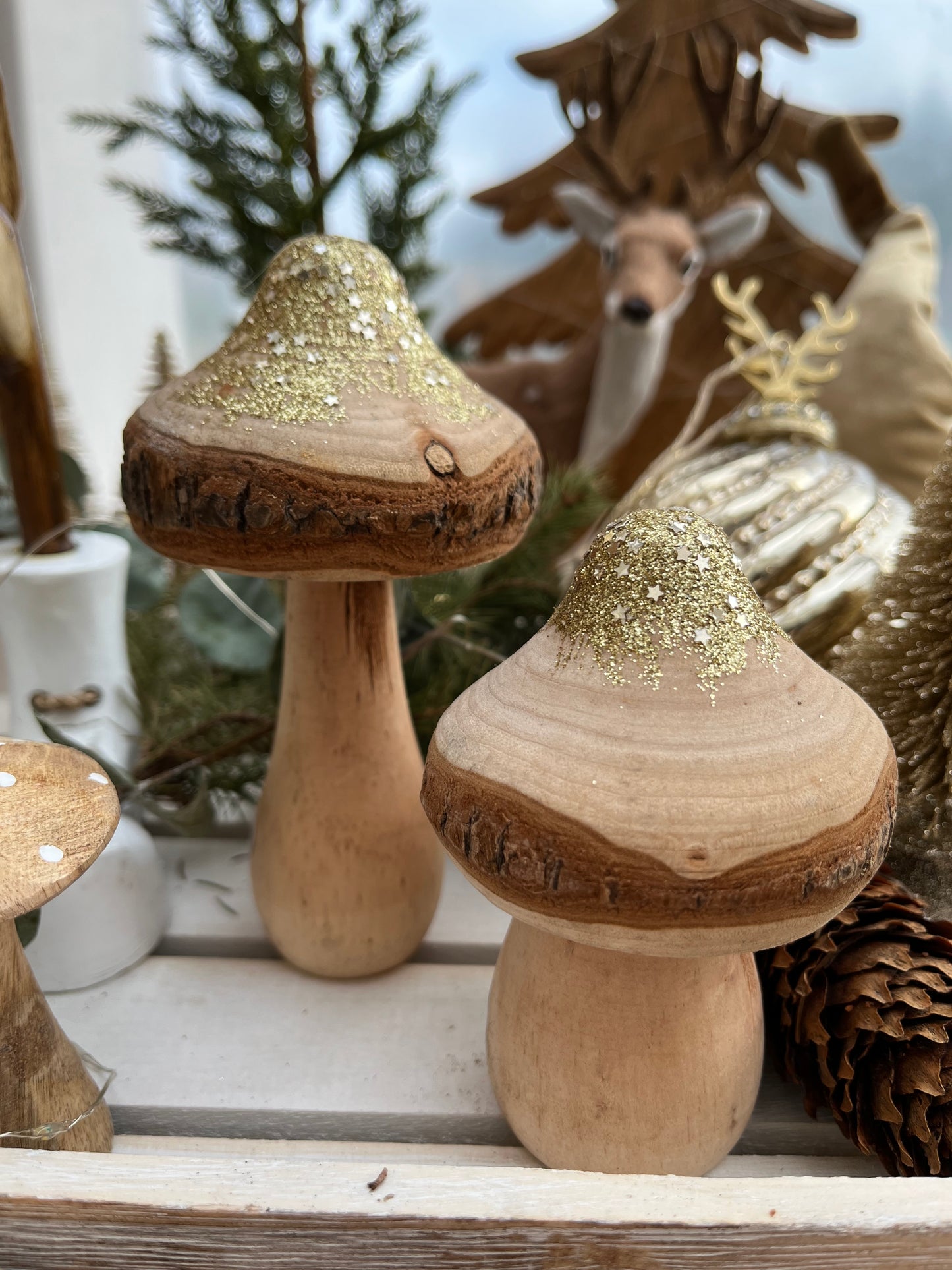 Pilz - mit Glitzersternen - 2 Größen - Holz - gold