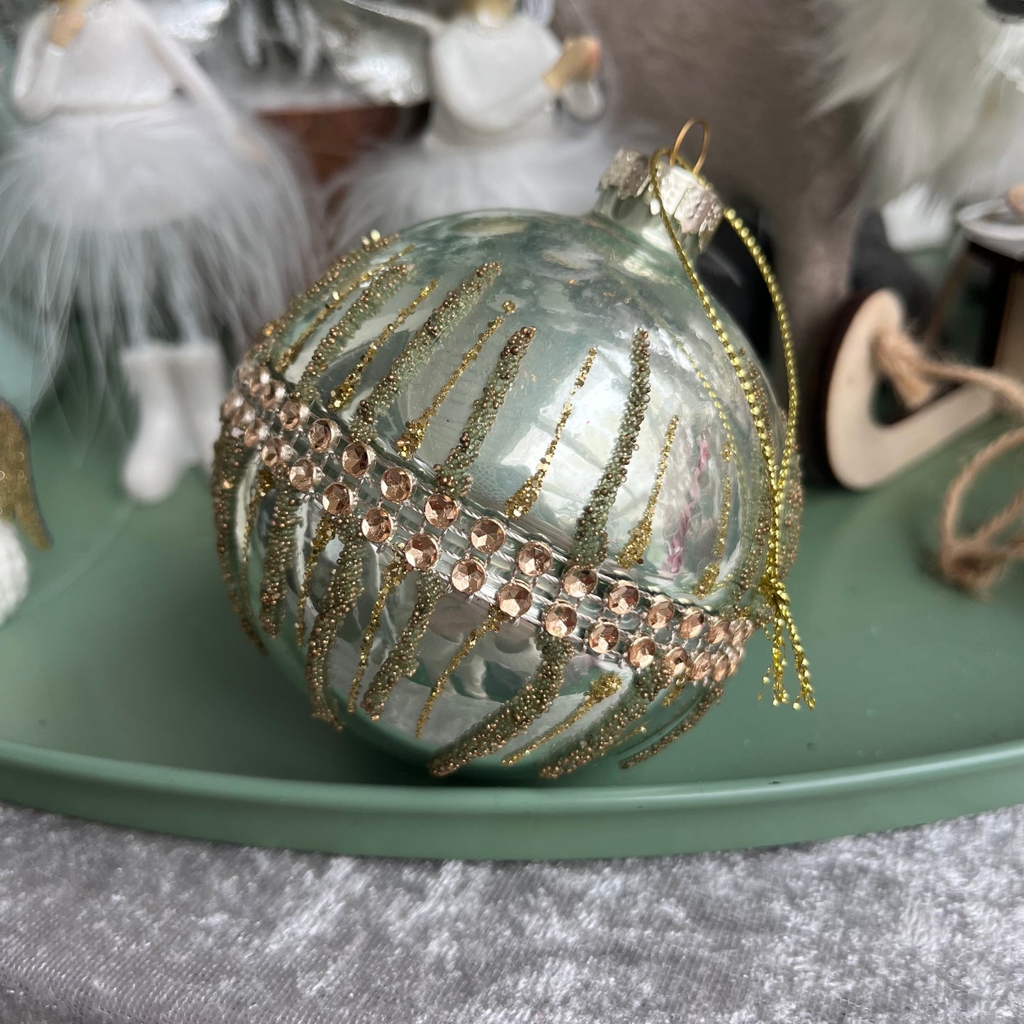 Kugel - Glas - Strassbordüre - mint - ca. 8 cm