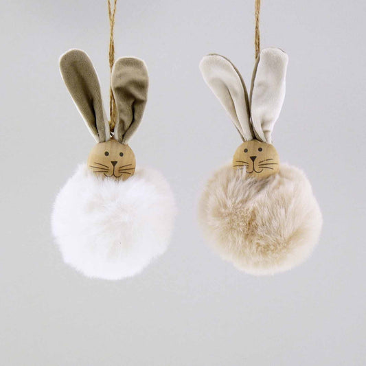 Hase "Bommel" zum hinhängen. Es gibt ihn in 2 Farbkombinationen.
Maße: Höhe ca. 13,5 cm Durchm. ca 7 cm
Material: Holz, Samt, Kunstfell
Farben: natur, weiß, hellbraun
Lieferumfang: 1 Hase in der ausgesuchten Farbkombination