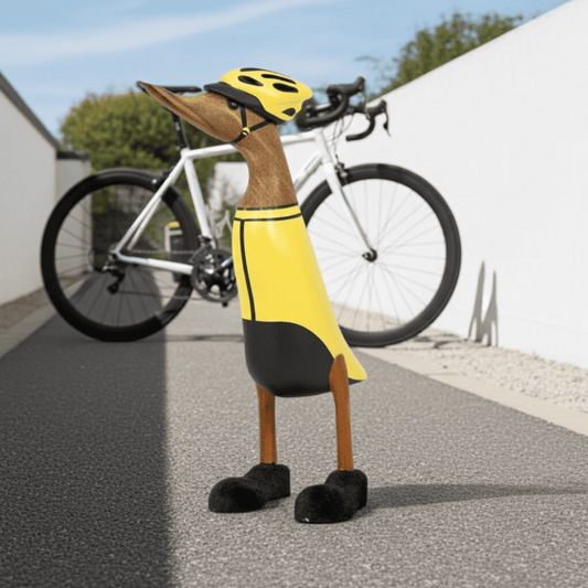 Ente als Radfahrer mit Helm - gelb und schwarz - Höhe 25 cm. Wunderschöne Deko aus Bambuswurzel. Jedes Teil handgefertigt und ein Unikat aus Bali. Ein Hingucker für Drinnen und Draußen.