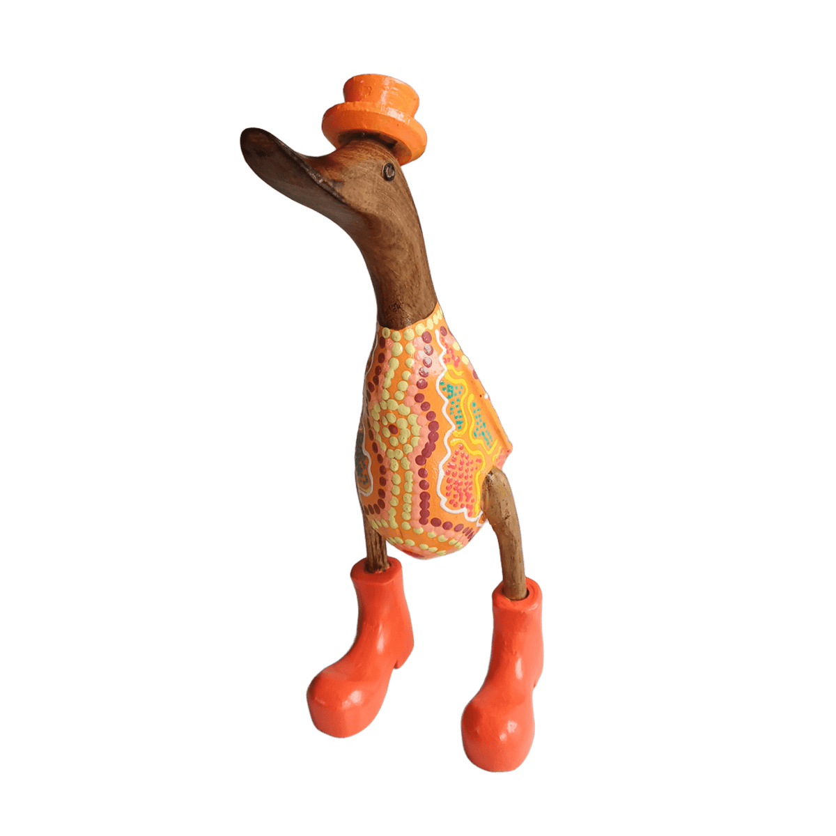 In 2026 ganz neu eingetroffen ist die Australische Bambusente mit Hut und Schuhen in orange. Jede dieser Enten ist mit einem ganz individuellen Muster verziert. Keine gleicht der anderen.
Wunderschöne Deko aus Bambuswurzel. Jedes Teil handgefertigt und ein Unikat aus Bali / Indonesien. Ein Hingucker für Drinnen und Draußen.
Zudem stehen die Enten aus Bambus für Familie, Treue & Liebe und Holz für Wachstum. So macht es sie dadurch auch zu einem bedeutungsvollen Geschenk für einen lieben Menschen.