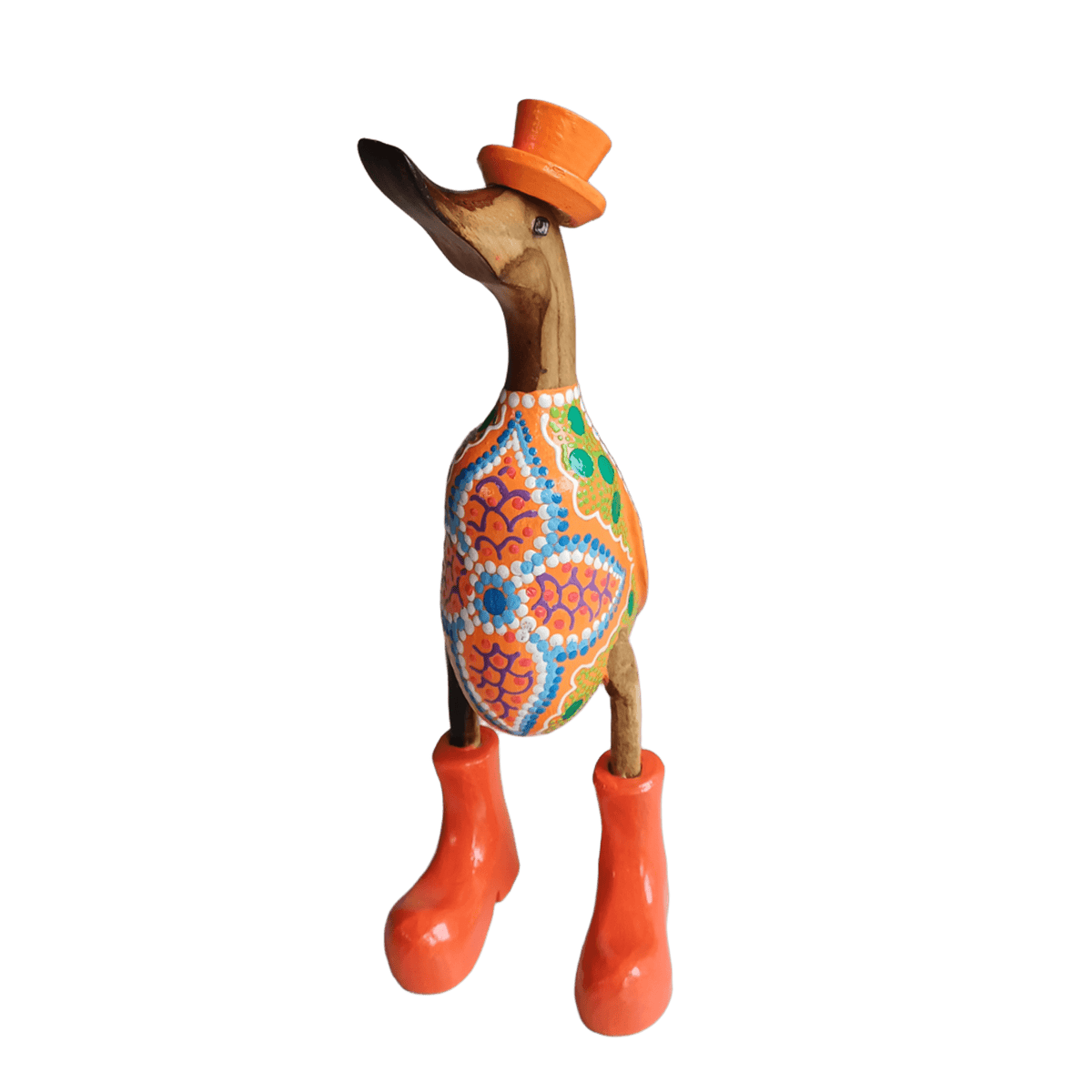 In 2026 ganz neu eingetroffen ist die Australische Bambusente mit Hut und Schuhen in orange. Jede dieser Enten ist mit einem ganz individuellen Muster verziert. Keine gleicht der anderen.
Wunderschöne Deko aus Bambuswurzel. Jedes Teil handgefertigt und ein Unikat aus Bali / Indonesien. Ein Hingucker für Drinnen und Draußen.
Zudem stehen die Enten aus Bambus für Familie, Treue & Liebe und Holz für Wachstum. So macht es sie dadurch auch zu einem bedeutungsvollen Geschenk für einen lieben Menschen.