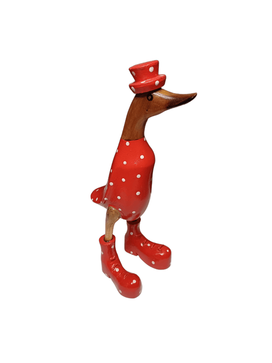 Ente aus Bambus in rot mit Stiefeln und Hut und weißen Punkten in einer Höhe von ca. 25 cm. Wunderschöne Deko aus Bambuswurzel. Jedes Teil handgefertigt und ein Unikat. Ein Hingucker für Drinnen und Draußen.