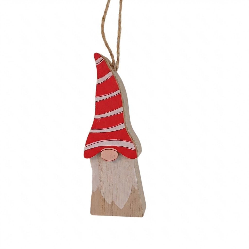 Den zuckersüßen Wichtel gibt es 3 verschiedenen Ausführungen
Mütze mit Herzen drauf
Mütze mit Sternen
Mütze mit weißen Streifen
Das ist ein wundervoller Anhänger für den Weihnachtsbaum, oder auch ein Geschenk an einen lieben Menschen.
