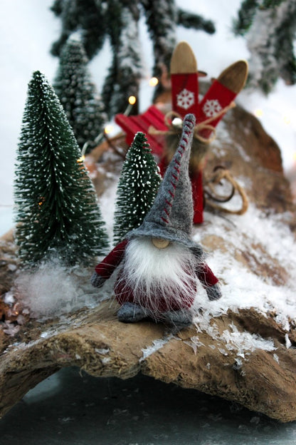 Wichtel - mit Hut - rot oder grau - ca. 11 cm - S´Wichtal - Bernd Borowicz