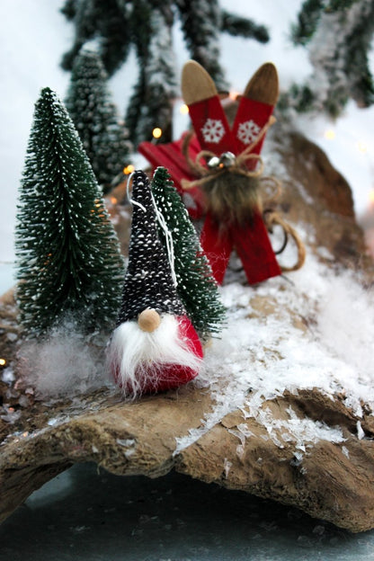 Wichtel - weißer Bart - zum Hängen - rot oder schwarz - ca. 12 cm - S´Wichtal - Bernd Borowicz